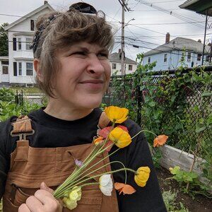 Meet your Posher, Emily